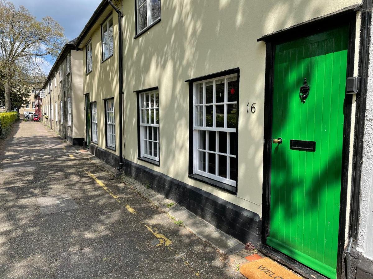 Charming Town Centre Character Cottage With Parking Stowmarket Buitenkant foto